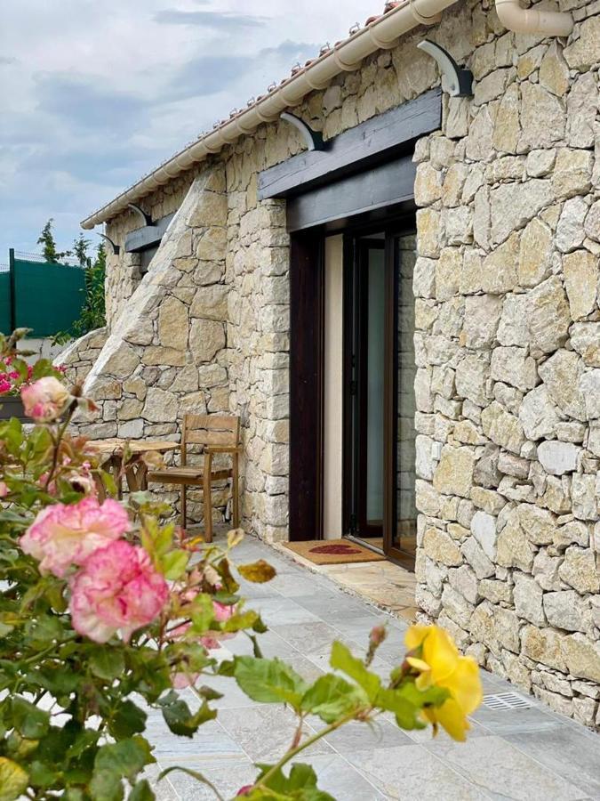 Escondida Bed and Breakfast Νίκαια Εξωτερικό φωτογραφία