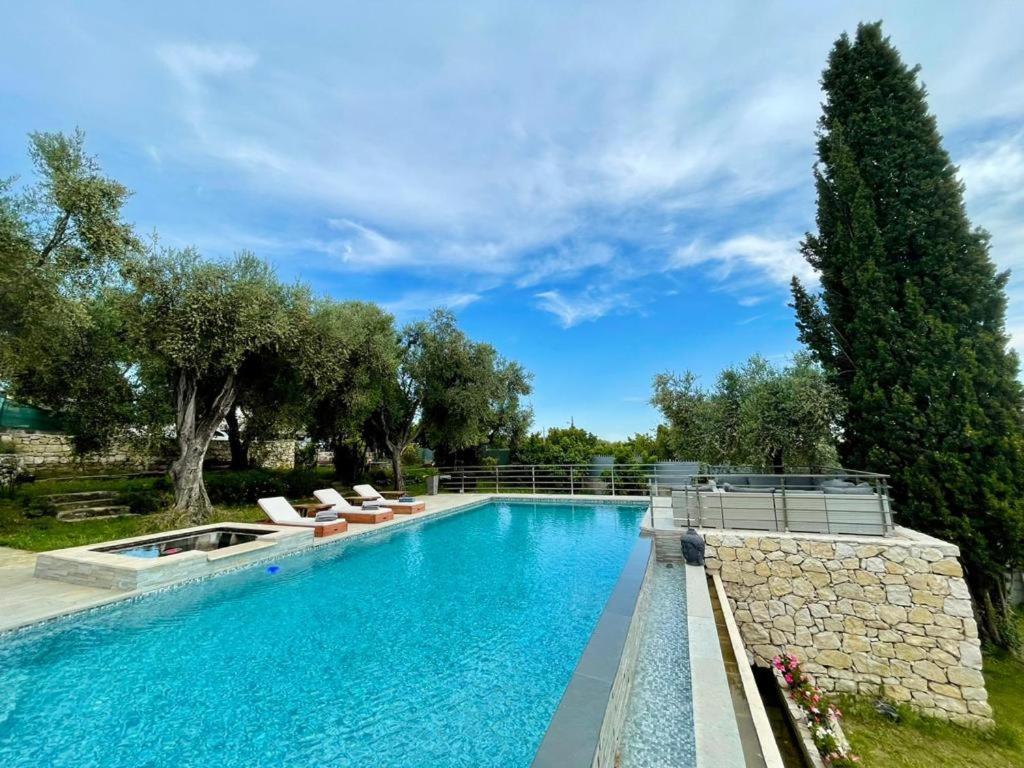 Escondida Bed and Breakfast Νίκαια Εξωτερικό φωτογραφία